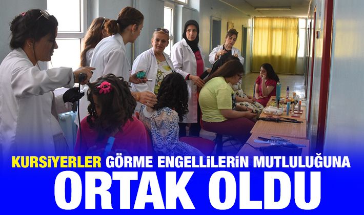 Kursiyerler görme engellilerin mutluluğuna ortak oldu