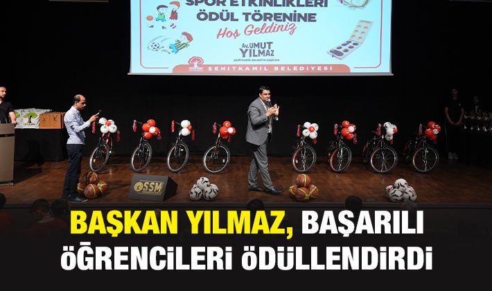 BAŞKAN YILMAZ, BAŞARILI ÖĞRENCİLERİ ÖDÜLLENDİRDİ 