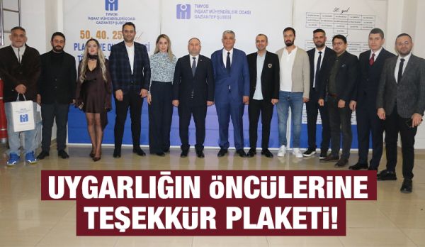 Uygarlığın öncülerine teşekkür plaketi!